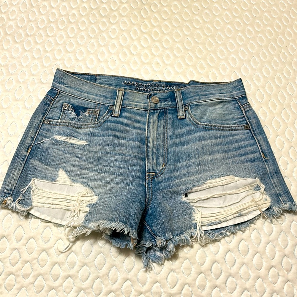 NWOT AE vintage high rise festival shorts